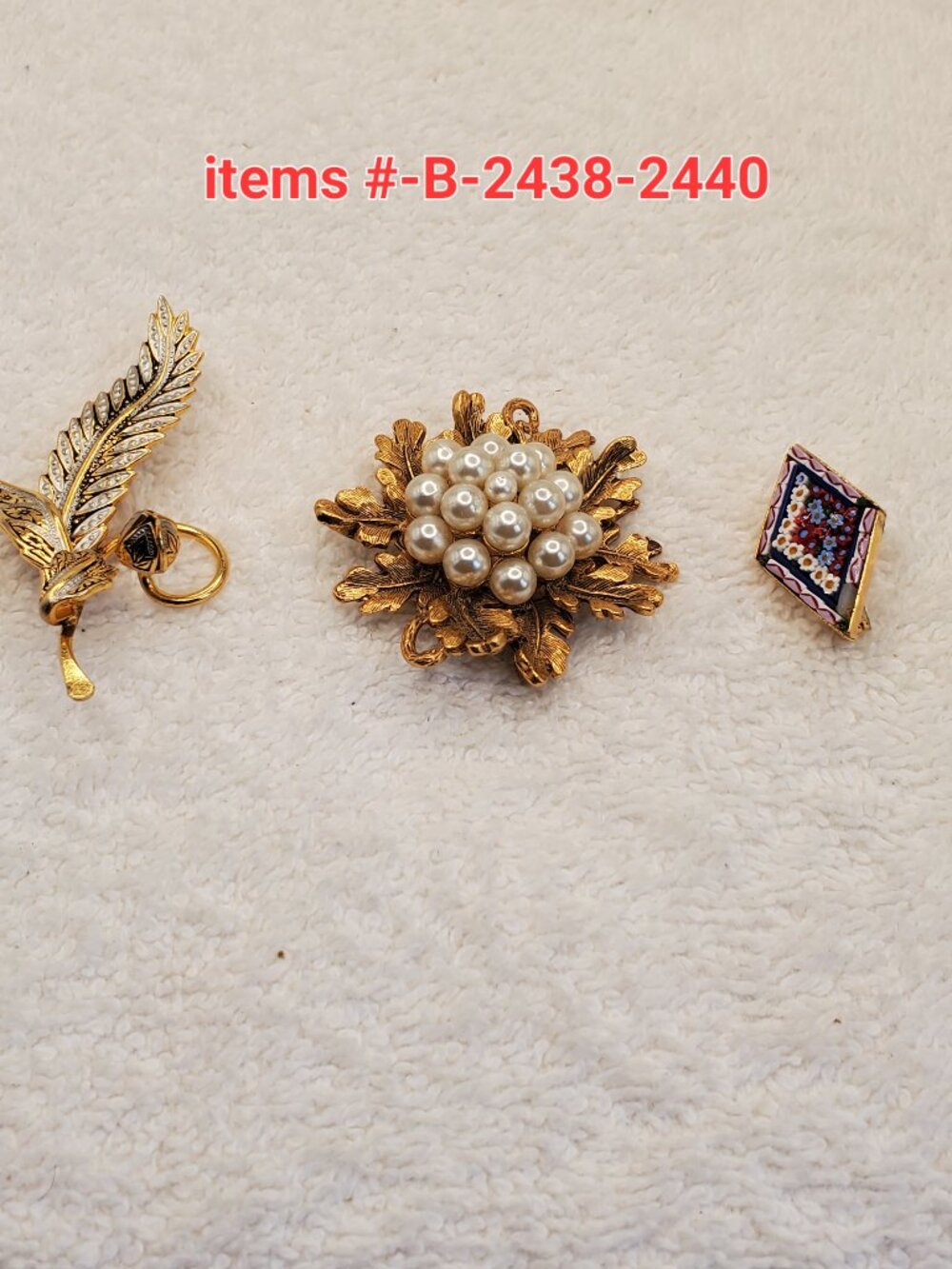 3 Brooches, items # 2438-2440,. wt. 29 grams.